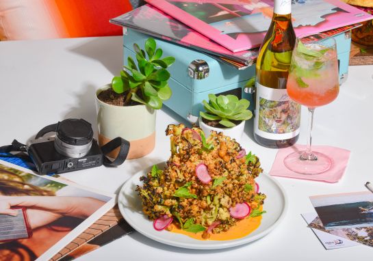 TheSurfingFox_MainMenu_Foxtails_ Caulillini