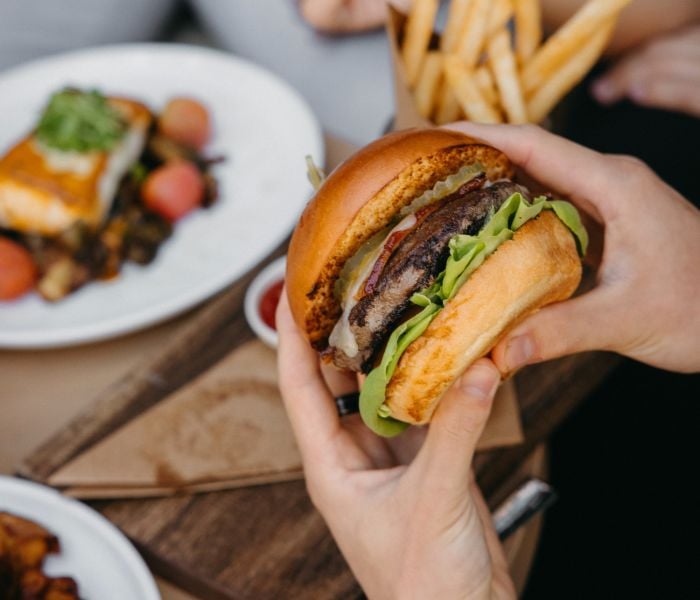 The Surfing Fox Cheeseburger